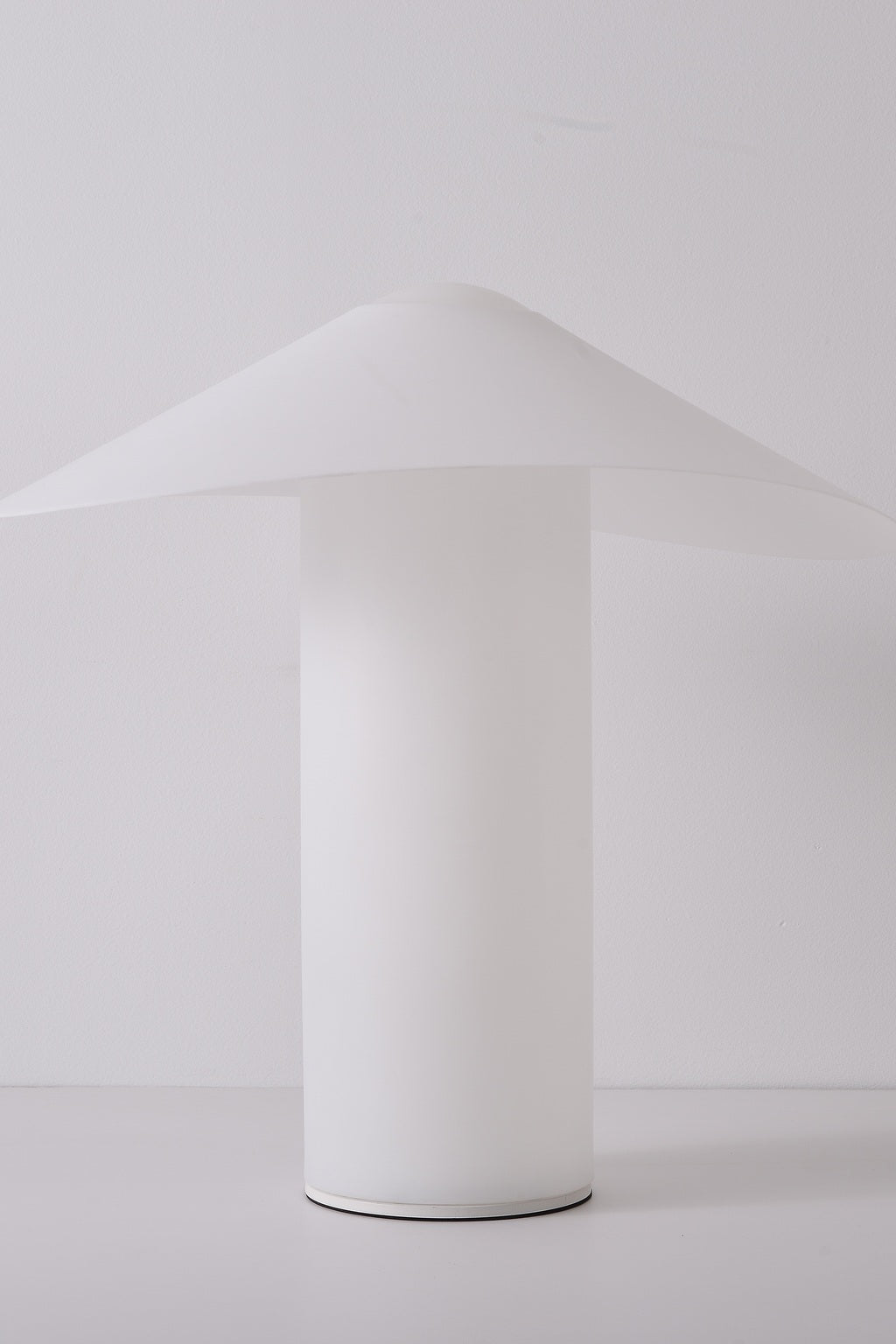 
Velaire Sculptural Wing Table Lamp