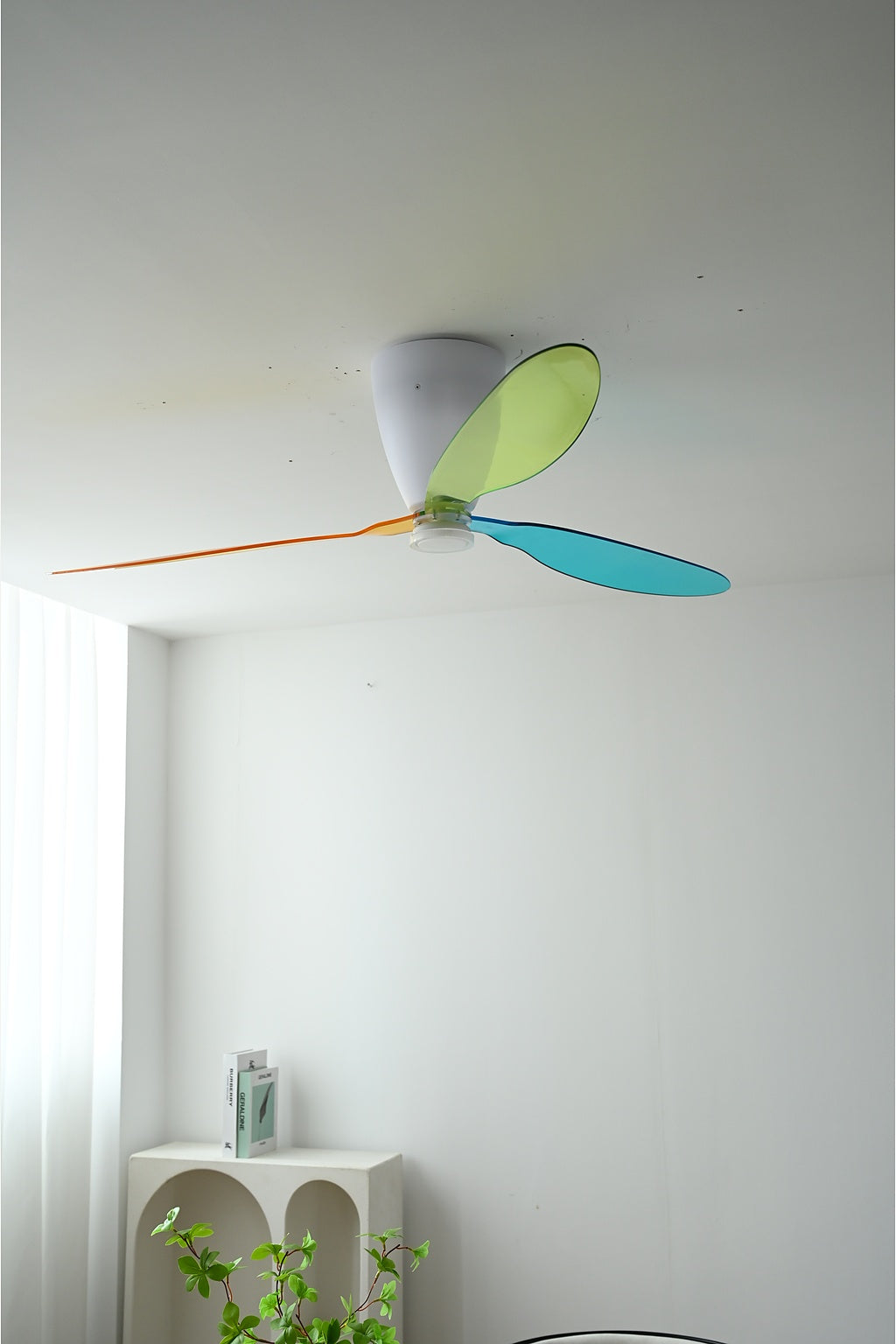 
Multicolor Translucent-Blade Ceiling Fan with Light - FAN933-01